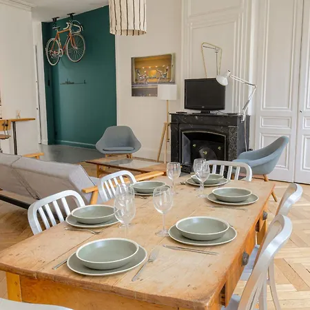 Et Spacieux 10 Min Bellecour Appartement
