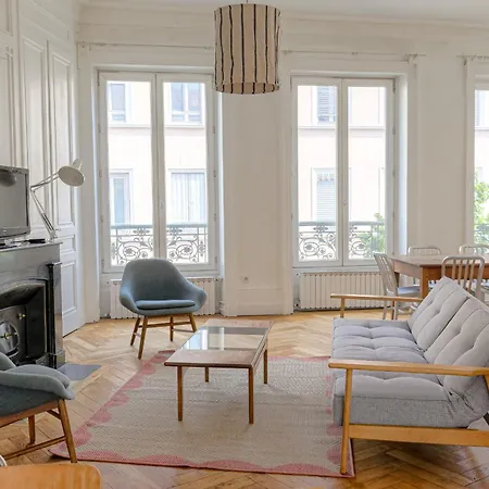 Appartement Et Spacieux 10 Min Bellecour Lyon